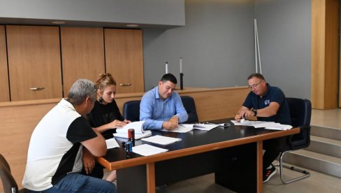 IZ KASE PET MILIONA DINARA: Opština Surčin pomaže sportske klubove i društva IZ KASE PET MILIONA DINARA: Opština Surčin pomaže sportske klubove i društva