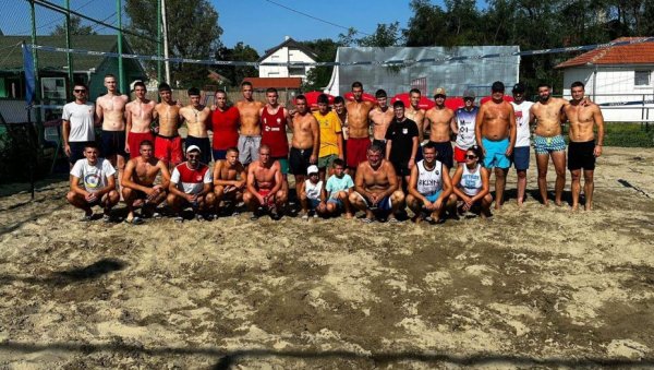 ОДБОЈКА НА ПЕСКУ ХУМАНОГ СРЦА: Спортом за боље сутра ОДБОЈКА НА ПЕСКУ ХУМАНОГ СРЦА: Спортом за боље сутра
