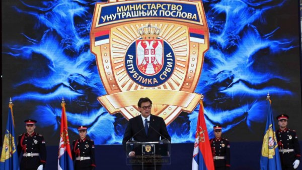МУП О МЕРАМА ПОСЛЕ МАЈСКИХ ЗЛОЧИНА: Пројекат Заједно и безбедно кроз детињство даје резултате МУП О МЕРАМА ПОСЛЕ МАЈСКИХ ЗЛОЧИНА: Пројекат Заједно и безбедно кроз детињство даје резултате