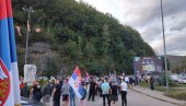 USTALA JE CRNA GORA: Protesti i litije širom zemlje zbog Spajićeve namere da formira Vladu sa DPS-ovim satelitima (FOTO/VIDEO)