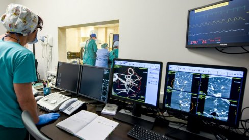 POSTKOVID UDARA NA SRCE I UBIJA MLADE: Doktor upozorava - čak i da nemate simptome, odmah kod lekara POSTKOVID UDARA NA SRCE I UBIJA MLADE: Doktor upozorava - čak i da nemate simptome, odmah kod lekara