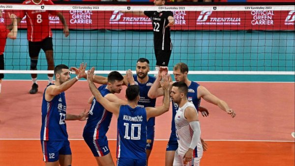 ОДБОЈКАШИ КРЕНУЛИ СИЛОВИТО: Србија победом отворила Европско првенство ОДБОЈКАШИ КРЕНУЛИ СИЛОВИТО: Србија победом отворила Европско првенство