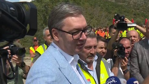 NOVI VAŽAN PROJEKAT ZA SRPSKE GRAĐEVINCE: Vučić o sledećem poduhvatu - Gradi se tunel ispod Kadinjače NOVI VAŽAN PROJEKAT ZA SRPSKE GRAĐEVINCE: Vučić o sledećem poduhvatu - Gradi se tunel ispod Kadinjače