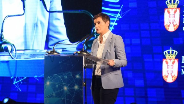БРНАБИЋЕВА ПОРУЧИЛА: Обавеза и циљ Владе је да омогући деци да испуне све потенцијале БРНАБИЋЕВА ПОРУЧИЛА: Обавеза и циљ Владе је да омогући деци да испуне све потенцијале