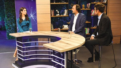 POSTAVLJAM PITANJA, BRZO ŽIVIM, HTELA BIH SVE I ODMAH: Maja Bojić o emisiji Studio znanja i spokoju koji nalazi u knjigama i pored vode... POSTAVLJAM PITANJA, BRZO ŽIVIM, HTELA BIH SVE I ODMAH: Maja Bojić o emisiji Studio znanja i spokoju koji nalazi u knjigama i pored vode...