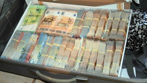 УХАПШЕНА КРИМИНАЛНА ГРУПА У СРБИЈИ: Заплењено 2,7 тона кокаина на једрилици у Атлантском океану - велика међународна акција полиције