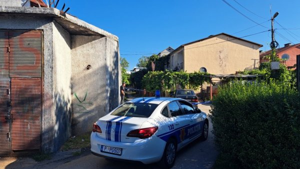 ПРВЕ ФОТОГРАФИЈЕ СА МЕСТА УБИСТВА У НИКШИЋУ: Полиција на терену (ФОТО) ПРВЕ ФОТОГРАФИЈЕ СА МЕСТА УБИСТВА У НИКШИЋУ: Полиција на терену (ФОТО)