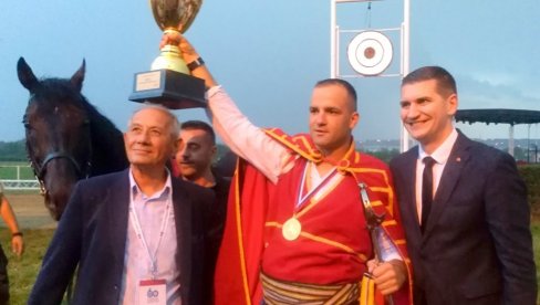 ЗАВРШЕНЕ ЉУБИЧЕВСКЕ КОЊИЧКЕ ИГРЕ: Душан Јанковић нови љубичевски витез ЗАВРШЕНЕ ЉУБИЧЕВСКЕ КОЊИЧКЕ ИГРЕ: Душан Јанковић нови љубичевски витез
