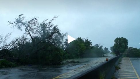 EVAKUACIJA ZBOG URAGANA: Tajvanske vlasti izdale upozorenje (VIDEO) EVAKUACIJA ZBOG URAGANA: Tajvanske vlasti izdale upozorenje (VIDEO)