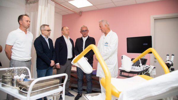 Компанија НИС подржала набавку опреме за медицинске установе у Новом Саду Компанија НИС подржала набавку опреме за медицинске установе у Новом Саду