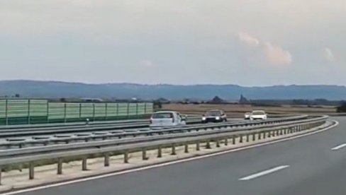 TRAGOVI KOČENJA VIDLJIVI DUŽ CELOG POTEZA: Novi detalji stravične nesreće na auto-putu Miloš Veliki TRAGOVI KOČENJA VIDLJIVI DUŽ CELOG POTEZA: Novi detalji stravične nesreće na auto-putu Miloš Veliki