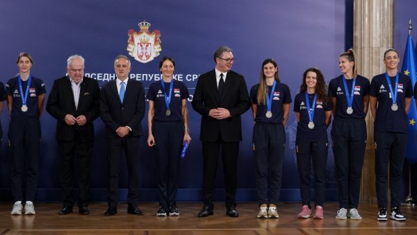 ОДБОЈКАШКИ САВЕЗ СРБИЈЕ СЕ ЗАХВАЛИО ПРЕДСЕДНИКУ ВУЧИЋУ: Челници трофејне организације у писму нагласили да одбојци никад није било боље