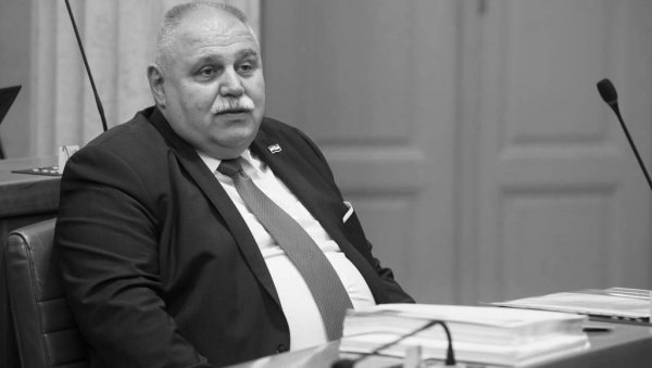 УМРО ИВАН ШУКЕР: Хрватски политичар преминуо у 66. години УМРО ИВАН ШУКЕР: Хрватски политичар преминуо у 66. години