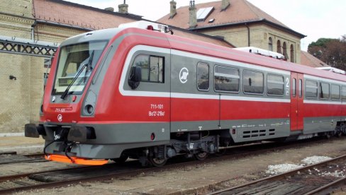 VOZOVI OPET IDU OD 4.40 ČASOVA: Novi red vožnje na relaciji Vršac – Beograd po meri putnika VOZOVI OPET IDU OD 4.40 ČASOVA: Novi red vožnje na relaciji Vršac – Beograd po meri putnika