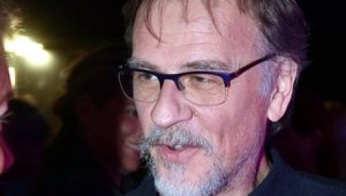 NAJNOVIJE INFORMACIJE O STANJU LAUŠEVIĆA: Novosti saznaju - Glumac izašao iz bolnice, oporavlja se kod kuće NAJNOVIJE INFORMACIJE O STANJU LAUŠEVIĆA: Novosti saznaju - Glumac izašao iz bolnice, oporavlja se kod kuće