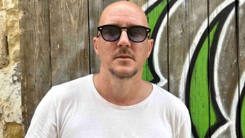 LJUBINKO I DESANKA SA DRUGAČIJIM KRAJEM: Premijerno izvođenje komada Ace Popovića 9. septembra u Zrenjaninu LJUBINKO I DESANKA SA DRUGAČIJIM KRAJEM: Premijerno izvođenje komada Ace Popovića 9. septembra u Zrenjaninu