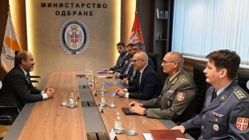MINISTAR VUČEVIĆ SA AMBASADOROM KIPRA: Ovo su bile teme i poruke sastanka (FOTO) MINISTAR VUČEVIĆ SA AMBASADOROM KIPRA: Ovo su bile teme i poruke sastanka (FOTO)