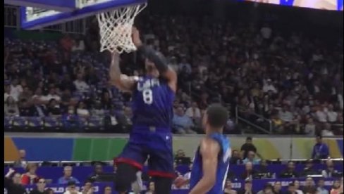 TOTALNO PONIŽENJE ITALIJE STAJE U OVAJ SNIMAK: Posebno će ih boleti ko im je ovo učinio (VIDEO) TOTALNO PONIŽENJE ITALIJE STAJE U OVAJ SNIMAK: Posebno će ih boleti ko im je ovo učinio (VIDEO)