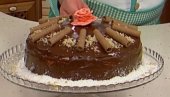 ВОДЕНА ТОРТА: Омиљена викенд торта домаћица из Југославије - укус који враћа у детињство