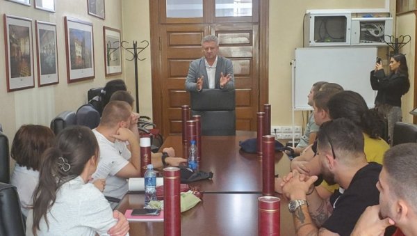 ДЕВЕТ МЕСЕЦИ ДО ДИПЛОМЕ: Студентски центар Београд организује бесплатну обуку за куваре ДЕВЕТ МЕСЕЦИ ДО ДИПЛОМЕ: Студентски центар Београд организује бесплатну обуку за куваре