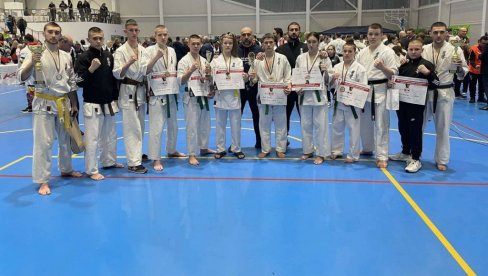 СРБИЈА ЗАПОЧЕЛА ПОХОД НА МЕДАЉЕ: Кјокушинкаи - борилачки спорт који осваја младе СРБИЈА ЗАПОЧЕЛА ПОХОД НА МЕДАЉЕ: Кјокушинкаи - борилачки спорт који осваја младе