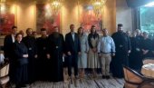 СЕСТРИНСТВО МАНАСТИРА СВЕТЕ ЛИДИЈЕ: Вучић пример правог државника (ВИДЕО) СЕСТРИНСТВО МАНАСТИРА СВЕТЕ ЛИДИЈЕ: Вучић пример правог државника (ВИДЕО)