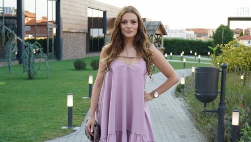 SAD SAM DRUGA OSOBA: Jelena Kostov nakon nesreće okrenula novi list SAD SAM DRUGA OSOBA: Jelena Kostov nakon nesreće okrenula novi list