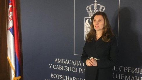 AMBASADORKA JANKOVIĆ: Ne može biti dalja od istine maliciozna insinuacija da „Srbija priprema novi rat na Balkanu“ AMBASADORKA JANKOVIĆ: Ne može biti dalja od istine maliciozna insinuacija da „Srbija priprema novi rat na Balkanu“
