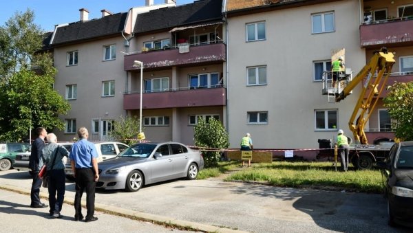 БОЉИ УСЛОВИ ЗА ЖИВОТ: Инвестиционо умивање зграда за социјално становање у Краљеву БОЉИ УСЛОВИ ЗА ЖИВОТ: Инвестиционо умивање зграда за социјално становање у Краљеву