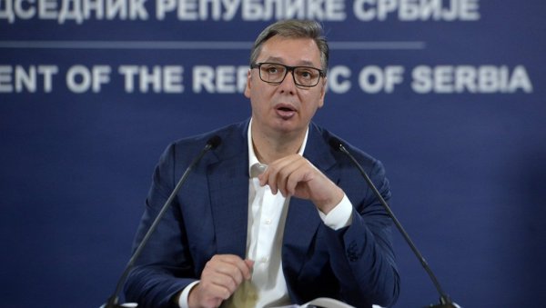 ВУЧИЋ ГОСТ НА РТС-у: Председник од 21 час говори о ситуацији на КиМ ВУЧИЋ ГОСТ НА РТС-у: Председник од 21 час говори о ситуацији на КиМ