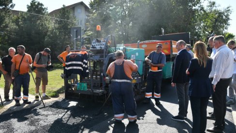 ĐURIĆ OBIŠAO GRADILIŠTE NA KLISI: Nastavak ulaganja u deo grada koji se brzo razvija ĐURIĆ OBIŠAO GRADILIŠTE NA KLISI: Nastavak ulaganja u deo grada koji se brzo razvija