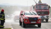 GORI KAMION NA BEGALJIČKOM BRDU: Vozilo se zapalilo u smeru ka Nišu (VIDEO) GORI KAMION NA BEGALJIČKOM BRDU: Vozilo se zapalilo u smeru ka Nišu (VIDEO)