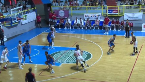 ZVEZDA POKLEKLA U ITALIJI: Poraz crveno-belih od Dinama ZVEZDA POKLEKLA U ITALIJI: Poraz crveno-belih od Dinama