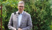 ВУЧИЋ ДАНАС У ЗЕМУНУ: Председник ће присуствовати представљању новог кинеског брзог воза ВУЧИЋ ДАНАС У ЗЕМУНУ: Председник ће присуствовати представљању новог кинеског брзог воза