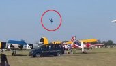 UZNEMIRUJUĆI SNIMAK PADA AVIONA U MAĐARSKOJ: Tragedija nedaleko od Budimpešte (VIDEO) UZNEMIRUJUĆI SNIMAK PADA AVIONA U MAĐARSKOJ: Tragedija nedaleko od Budimpešte (VIDEO)