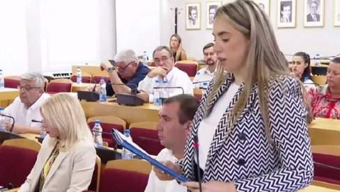 SA SEDNICE SO HERCEG NOVI: Viševekovne veze Trebinja i Herceg Novog prerasle u pobratimstvo SA SEDNICE SO HERCEG NOVI: Viševekovne veze Trebinja i Herceg Novog prerasle u pobratimstvo