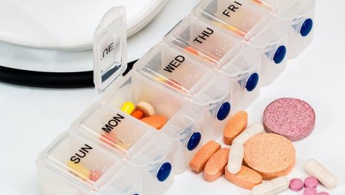 KUĆNA APOTEKA: Koje lekove (i ne samo lekove) bi uvek trebalo da imate u domu KUĆNA APOTEKA: Koje lekove (i ne samo lekove) bi uvek trebalo da imate u domu