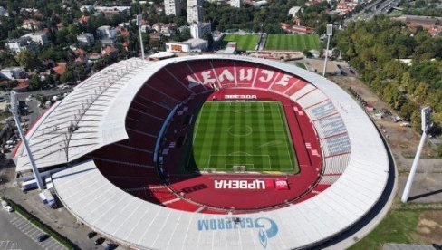 POPEO ZVEZDU NA EVROPSKI I SVETSKI TRON Prvak crveno-belih iz Barija i Tokija, a danas radi kao nastavnik u Švedskoj