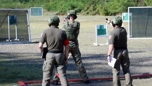 ПОГЛЕДАЈТЕ - КО ЈЕ БОЉИ ВОЈНА ИЛИ ЦИВИЛНА ПОЛИЦИЈА: Почело такмичење јединица припадника снага безбедности (ФОТО)