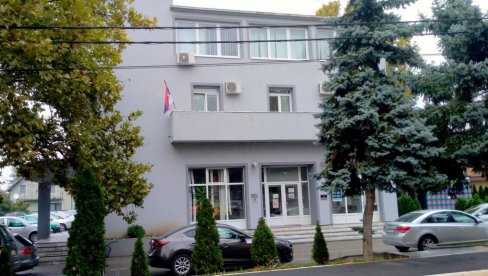 REFUNDIRAJU TROŠKOVE: Povraćaj novca za udžbenike osnovaca sa područja opštine Malo Crniće REFUNDIRAJU TROŠKOVE: Povraćaj novca za udžbenike osnovaca sa područja opštine Malo Crniće