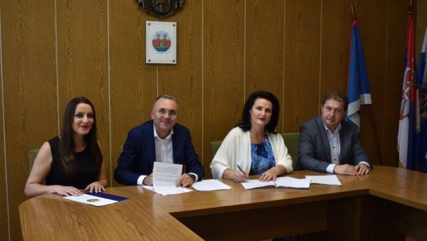 ГРАДЕ АУТО-КАМП НА ШЉУНКАРИ: Нова туристичка атракција општине Ковин ГРАДЕ АУТО-КАМП НА ШЉУНКАРИ: Нова туристичка атракција општине Ковин