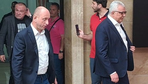 ESKOBAR TRAŽI: Srbi ne mogu u novu Vladu u Crnoj Gori ESKOBAR TRAŽI: Srbi ne mogu u novu Vladu u Crnoj Gori