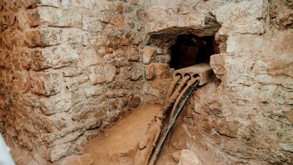 ТЕШКИ СКАНДАЛ У ЦРНОЈ ГОРИ: Копачи тунела на слободи ТЕШКИ СКАНДАЛ У ЦРНОЈ ГОРИ: Копачи тунела на слободи