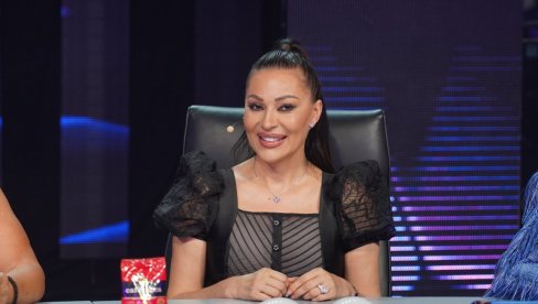 ZASENILA SVE ODEVNOM KOMBINACIJOM: Stajling Cece Ražnatović može da iskoristi svaka devojka ZASENILA SVE ODEVNOM KOMBINACIJOM: Stajling Cece Ražnatović može da iskoristi svaka devojka