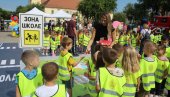 У ЦЕНТРУ СОМБОРА: Превентивна кампања о безбедности саобраћаја