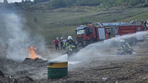 LOKALIZOVAN POŽAR KOD ČAČKA: Vatrogasne ekipe sprečile su širenje vatrene stihije