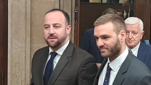 DPS SE NUDI SPAJIĆU Koalicija Zajedno ne isključuje mogućnost da bude deo buduće vlasti DPS SE NUDI SPAJIĆU Koalicija Zajedno ne isključuje mogućnost da bude deo buduće vlasti