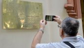SVEČANOST U KAPETAN MIŠINOM ZDANJU: Otkrivena spomen-ploča Milutinu Milankoviću (FOTO) SVEČANOST U KAPETAN MIŠINOM ZDANJU: Otkrivena spomen-ploča Milutinu Milankoviću (FOTO)