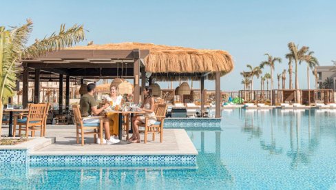 NA OBALI CRVENOG MORA SEPTEMBAR JE BAJKA: Ukoliko odaberete ovaj hotel, biće to bajka nalik onima iz 1001 noći NA OBALI CRVENOG MORA SEPTEMBAR JE BAJKA: Ukoliko odaberete ovaj hotel, biće to bajka nalik onima iz 1001 noći