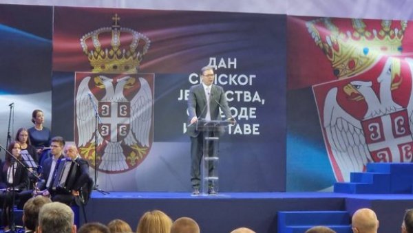 ПОНОСАН САМ НА ДАН КОЈИ ДАНАС СВЕТКУЈЕМО Вучић: Заједнички смо одлуку о том празнику донели Република Српска и ми ПОНОСАН САМ НА ДАН КОЈИ ДАНАС СВЕТКУЈЕМО Вучић: Заједнички смо одлуку о том празнику донели Република Српска и ми